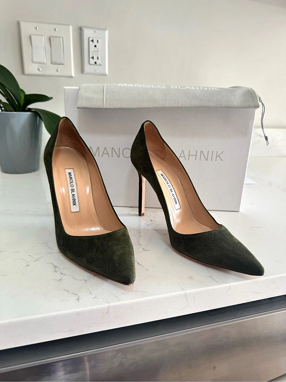 Manolo Blahnik BB Suede Pointed-Toe Pump Green Heels